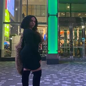 Meet your Posher, Jasmine